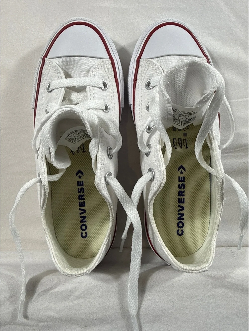 Youth 13.5 White Low Top Converse
